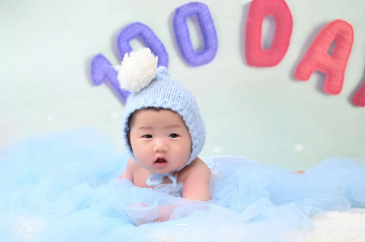 阿克苏宝宝脸上起红疹子 阿克苏宝宝脸上起红疹子